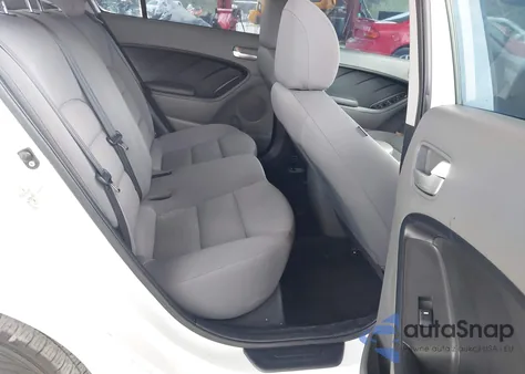 2017 Kia Forte Lx z USA, uszkodzony, nr VIN 3KPFK4A72HE083005